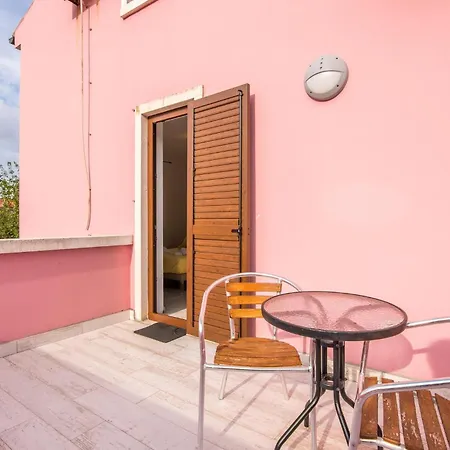 Holiday home Beautiful In With 4 Bedrooms And Wifi *