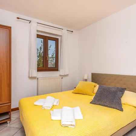 Beautiful In With 4 Bedrooms And Wifi Ferienhaus Veli Lošinj